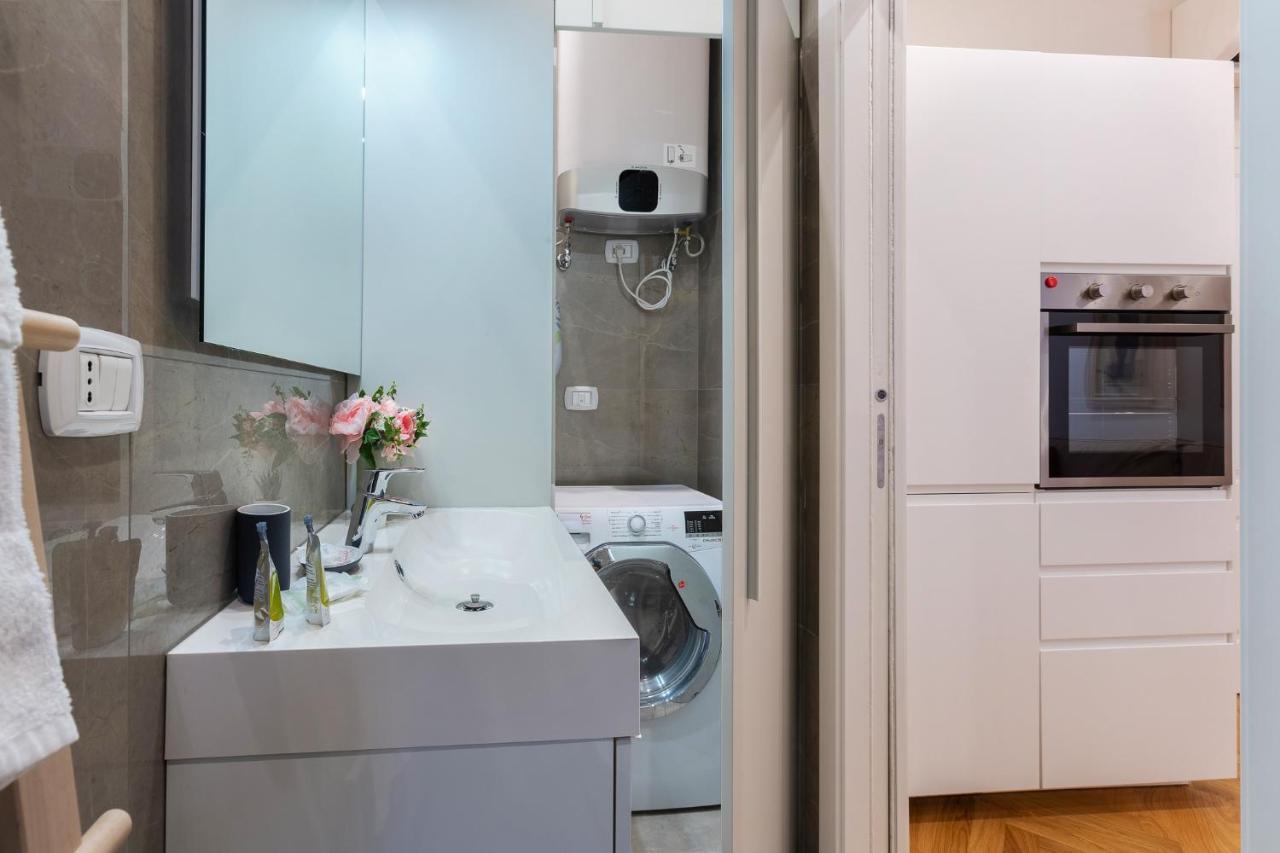 Bologna Piazza Del Nettuno Apartment Exteriör bild