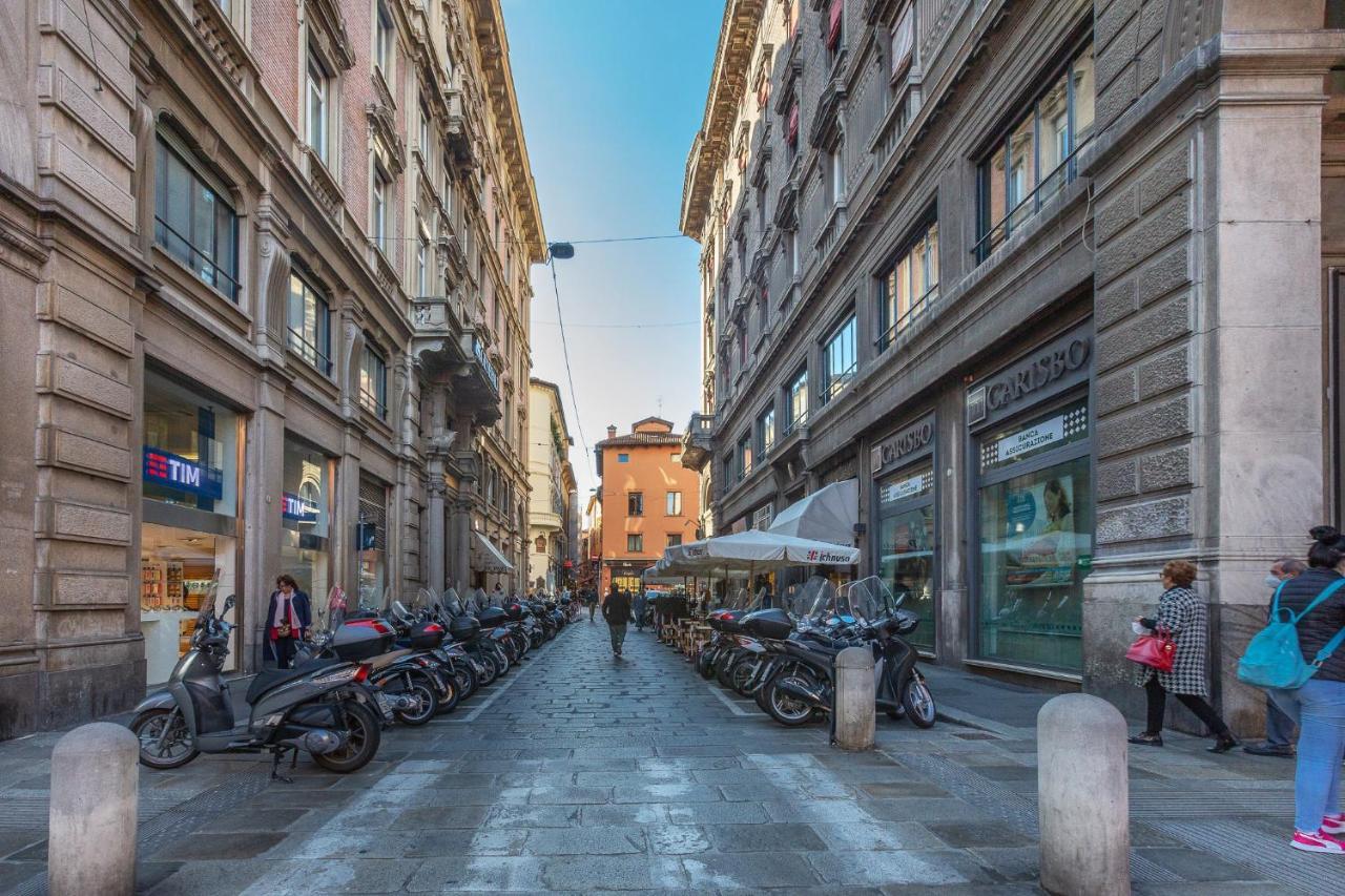 Bologna Piazza Del Nettuno Apartment Exteriör bild